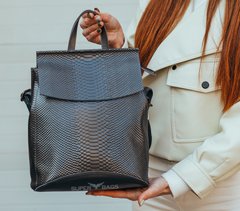 Женский черный рюкзак-сумка из натуральной кожи под змеиную кожу с клапаном Tiding Bag - 24393
